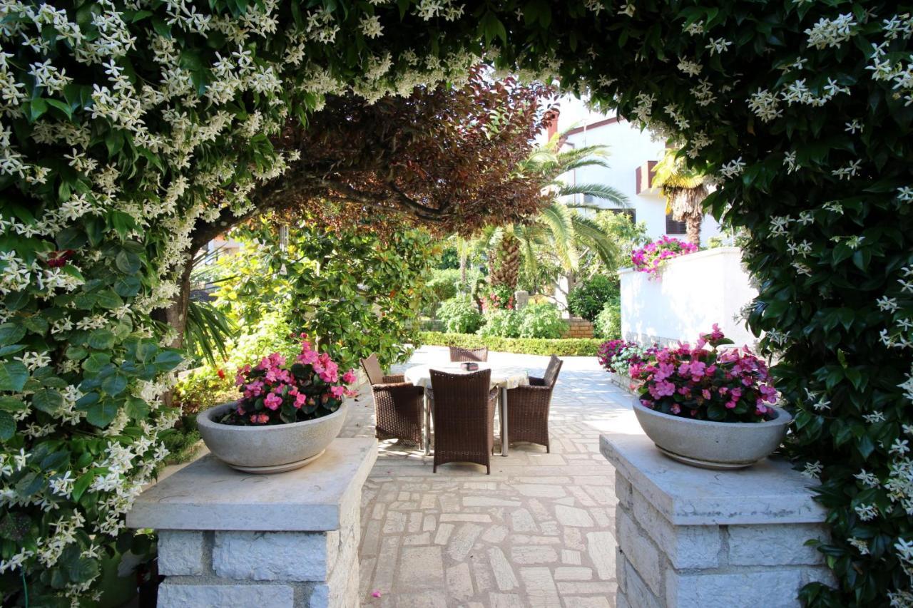 Modern Sabina With Garden Apartment *
